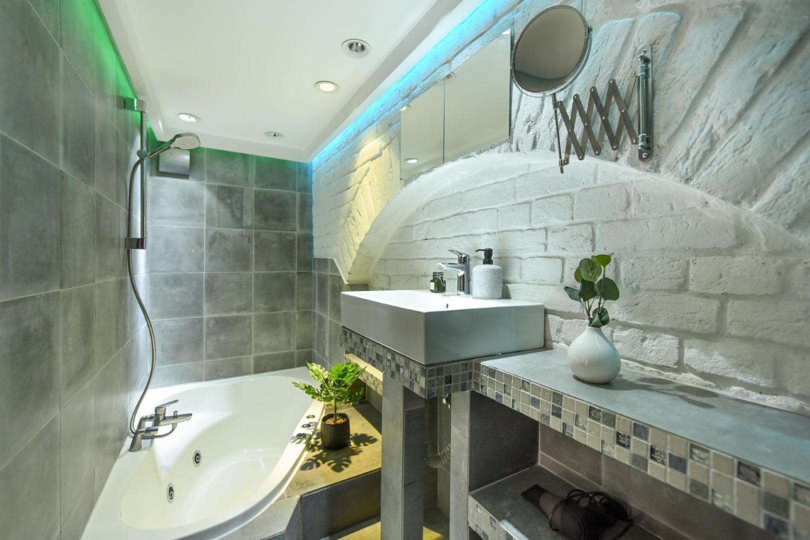 Central Comfort - Duplex-Style Studios On Regina Elisabeta Bukurešť Exteriér fotografie